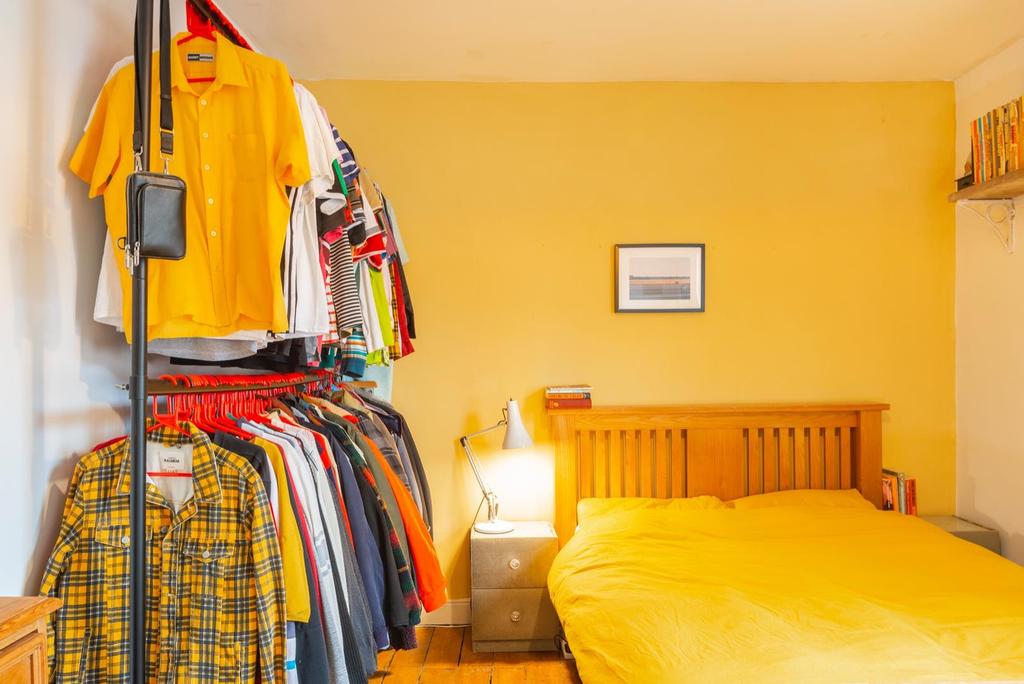 TEERTSGGOM54 - Bedroom E.jpg