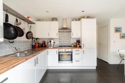 10 Barnwood, Stoke Gifford, Bristol, BS16 1GN