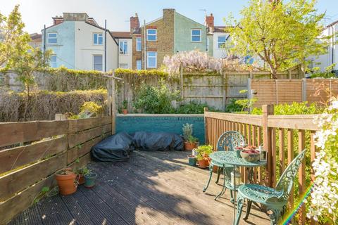 76 Dunkerry Road, Bristol, BS3 4LA