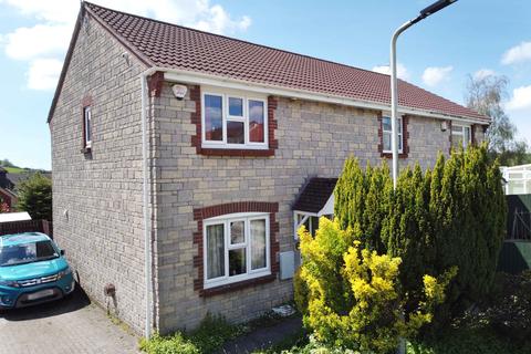 35 Carn Celyn, Beddau, Pontypridd, CF38 2TF