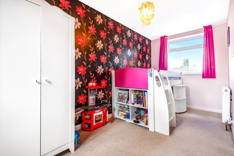 9 Chestnut Close, Ripley, Woking, GU23 6LJ