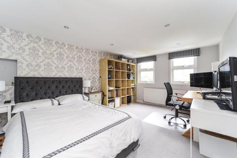 6 Malden Hill, New Malden, KT3 4DR