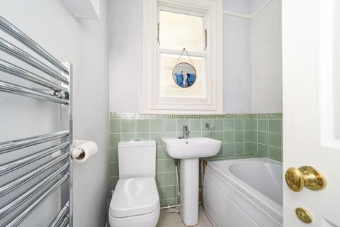 6 Malden Hill, New Malden, KT3 4DR
