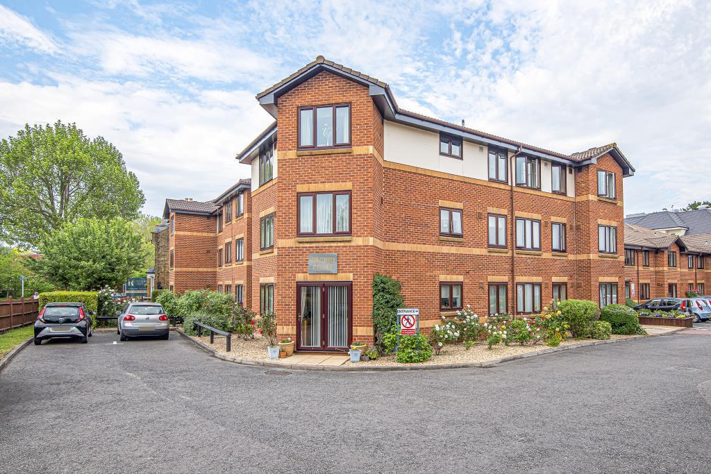 Egham, Surrey, TW20 1 bed retirement property £90,000