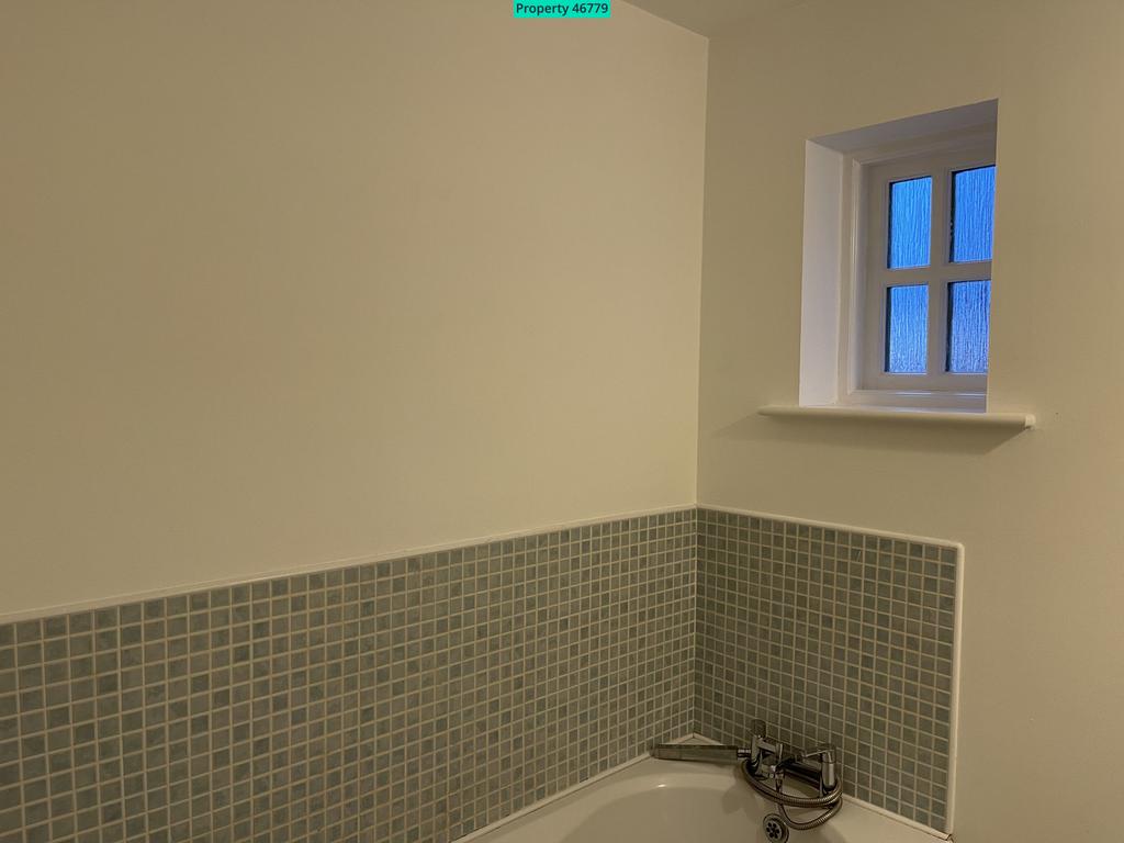 Main bathroom