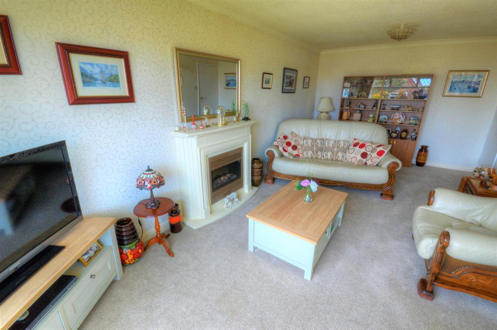 Redcliff Close, Scarborough 2 bed bungalow £200,000