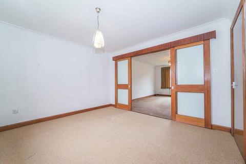 10 Angus Crescent, Crieff, PH7 4LF