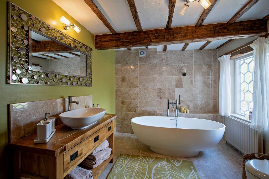 Principal Bathroom