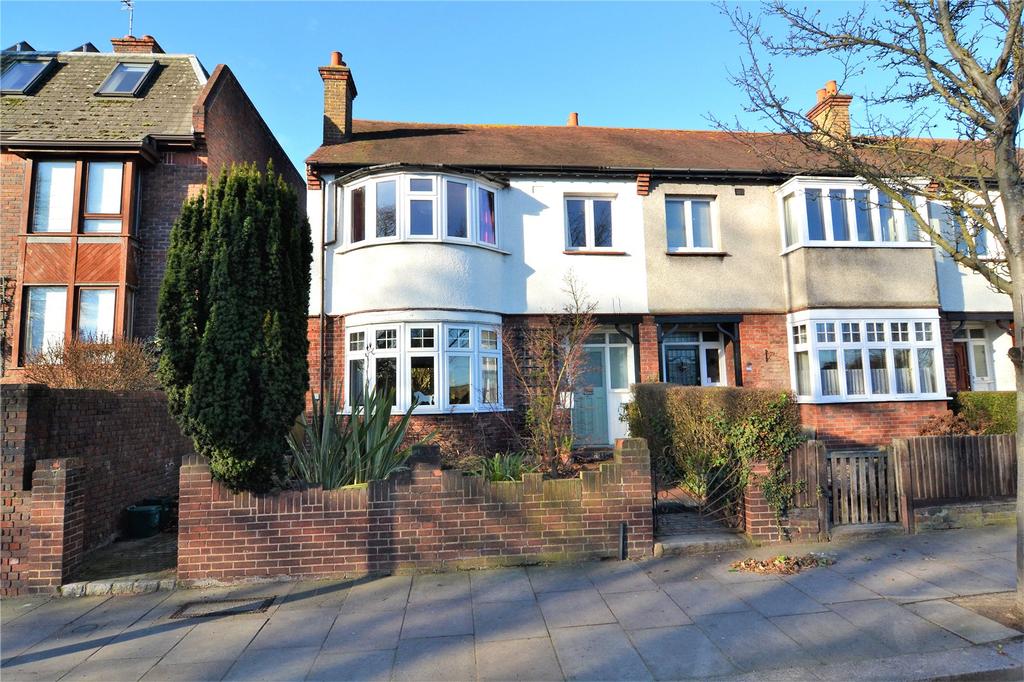 Cross Deep, Twickenham, TW1 3 bed house £915,000