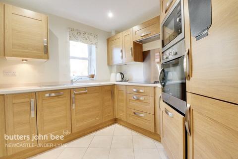 2 bedroom apartment for sale, High Street, NEWCASTLE