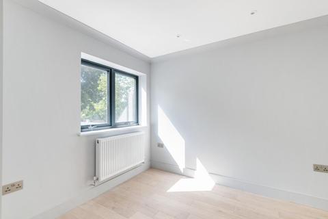 Flat 1, Hawkins House, 16a Beardell Street, London, SE19 1TP