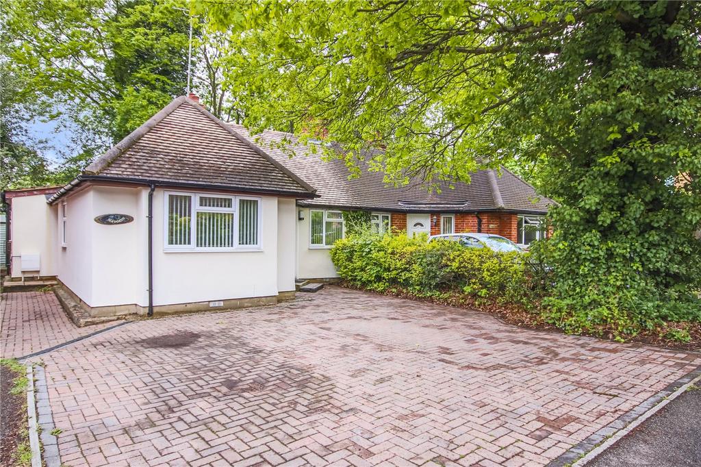 Rectory Close, Bracknell, Berkshire, RG12 2 bed bungalow £325,000