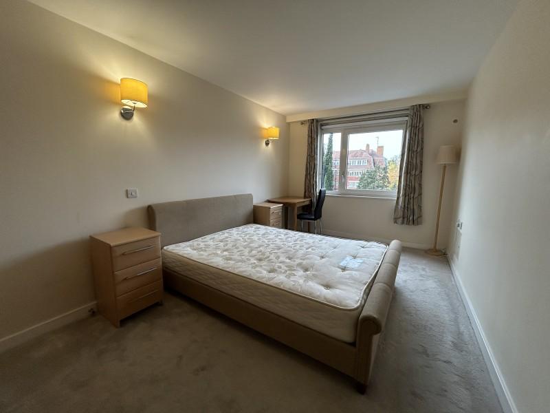 Apartment in Wembley - View 5