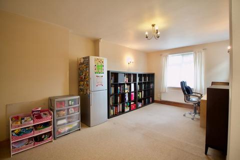 27 Averil Road, Leicester, LE5 2DD