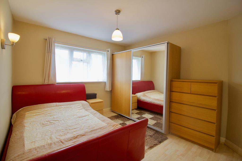 Bedroom 1 (Double)