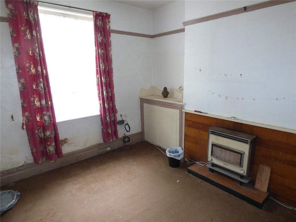 Stephenson Street, Failsworth... 3 bed end of terrace house £90,000
