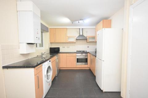 4 bedroom semi-detached house to rent, Sadler Court, Hulme, Manchester, M15 5RP