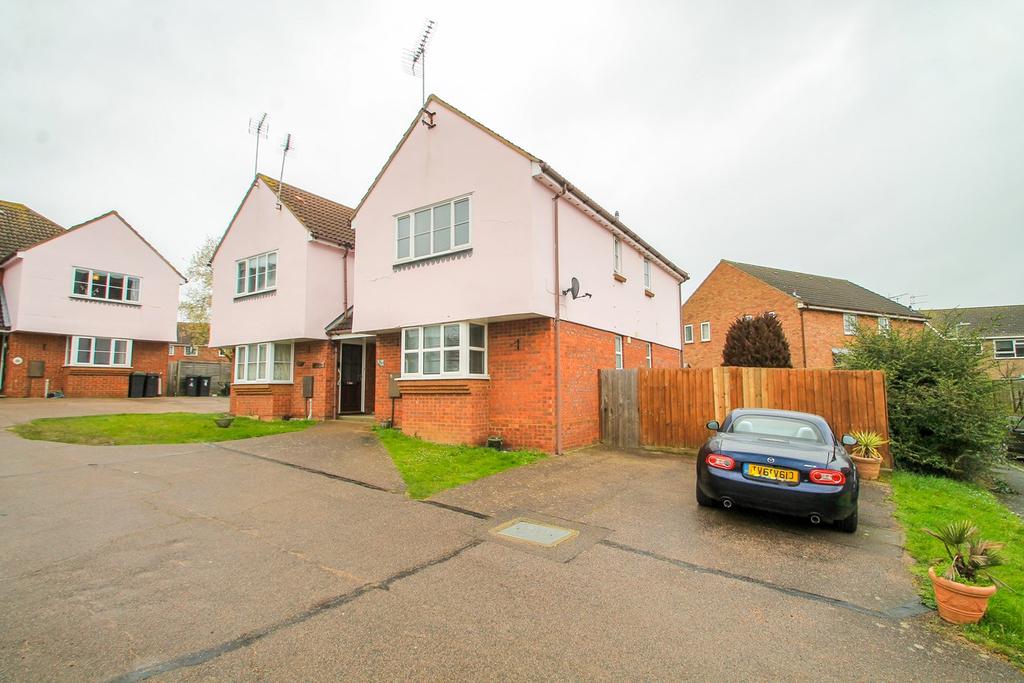 Drake Close, Stowmarket, IP14 2 bed £165,000