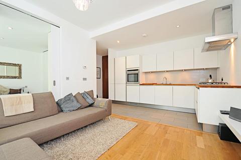 Flat 2, 19 Rayners Road, London, SW15 2AZ