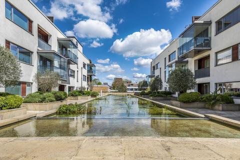 Flat 2, 19 Rayners Road, London, SW15 2AZ