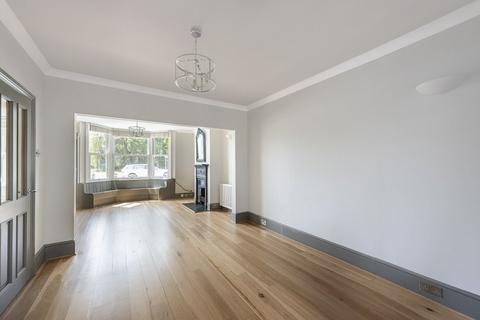 2 bedroom terraced house to rent, West Common, Gerrards Cross, Buckinghamshire