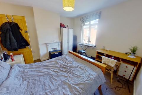 3 bedroom house to rent, Beamsley Grove, Hyde Park, LEEDS