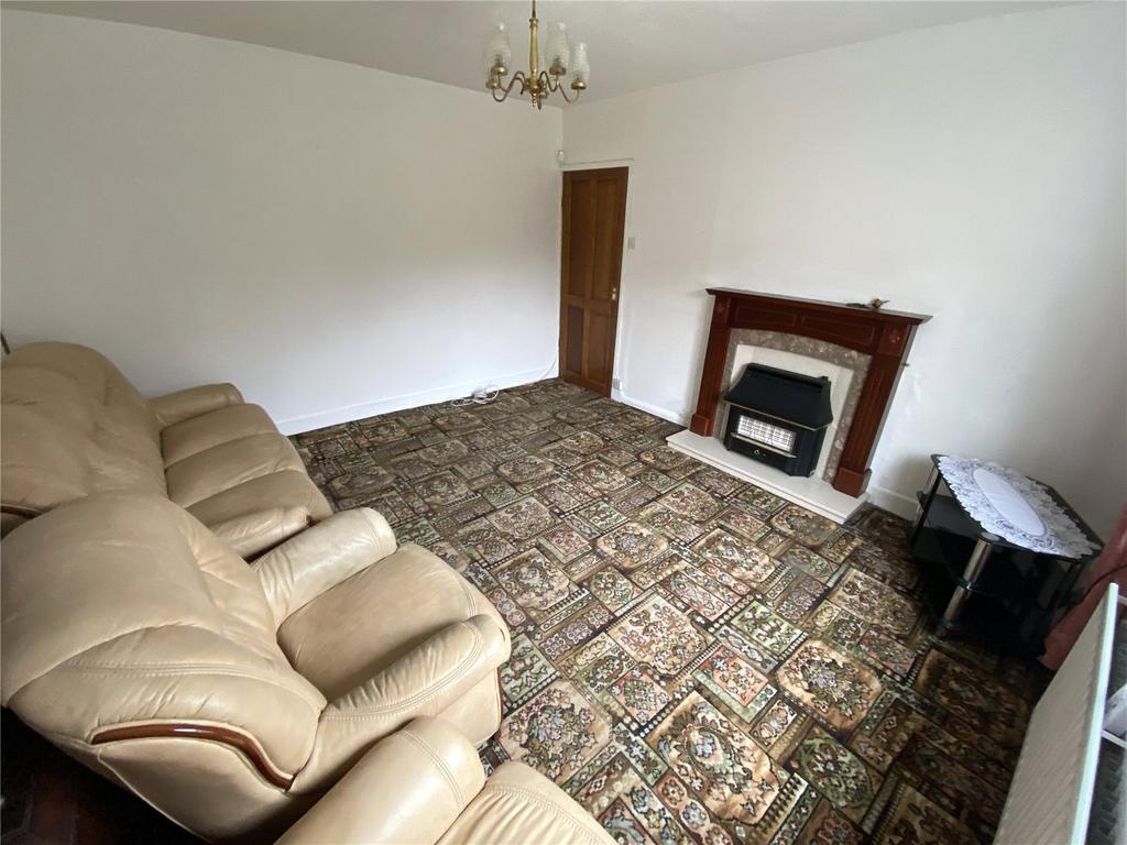 New Hall Lane, Liverpool, L11 3 bed semidetached house £138,000