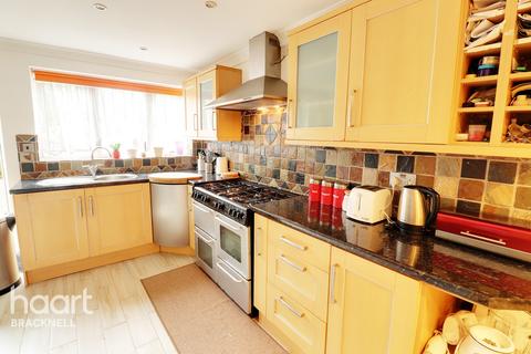 5 Bluecoat Walk, Bracknell, RG12 9NP