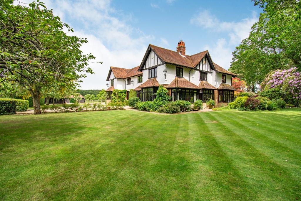 Blackhouse Road, Colgate, Horsham... 7 bed detached house £2,500,000