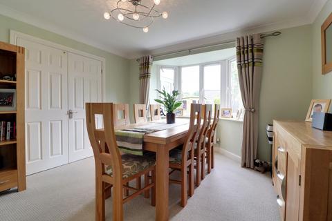41 Meadow Side Road, East Ardsley, Wakefield, WF3 2LZ