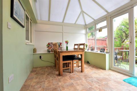 72 Picardy Road, Belvedere, DA17 5QN