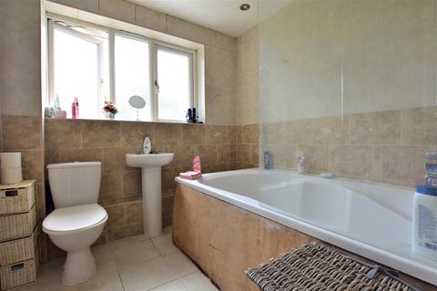 72 Picardy Road, Belvedere, DA17 5QN