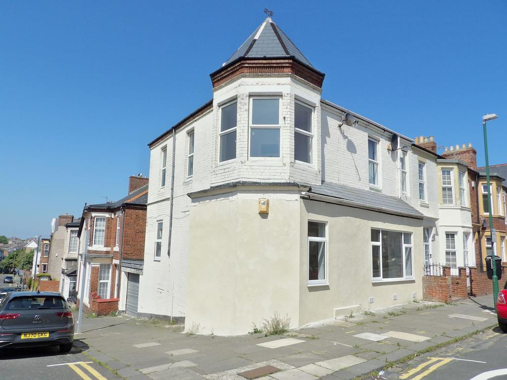 Broughton Road, Town Centre, South... 4 bed terraced house £160,000