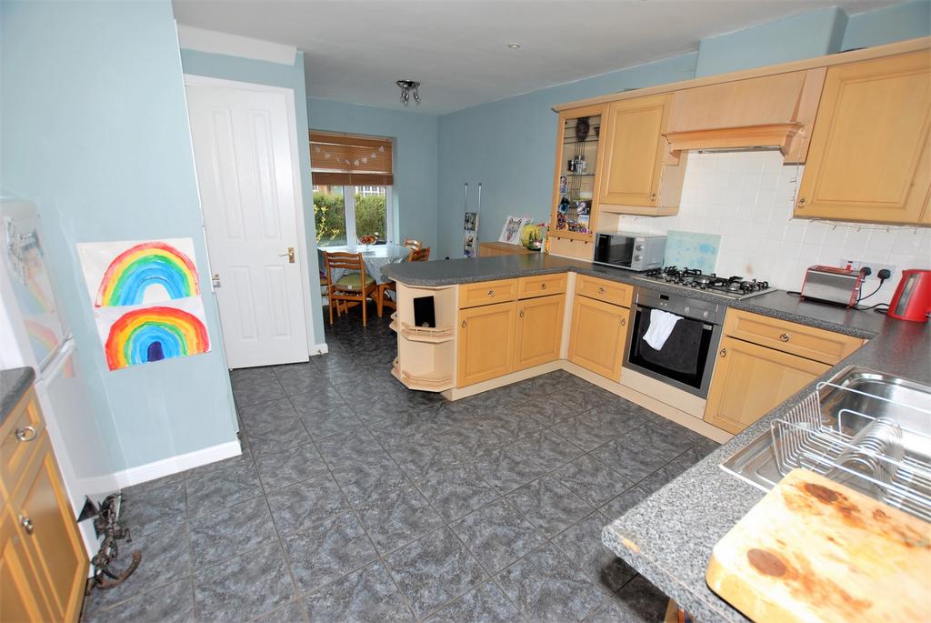 Kitchen/Breakfast rm