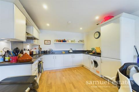 1 bedroom flat to rent, Prospect House, Chapter Way, London, SW19