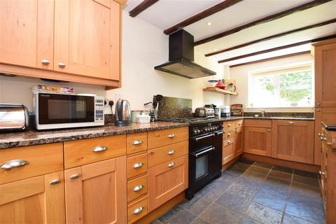 Overslaw Farm Alfold Road, Cranleigh, GU6 8NQ