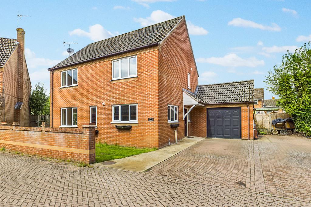 Norwich Road, Thetford 3 bed detached house £350,000