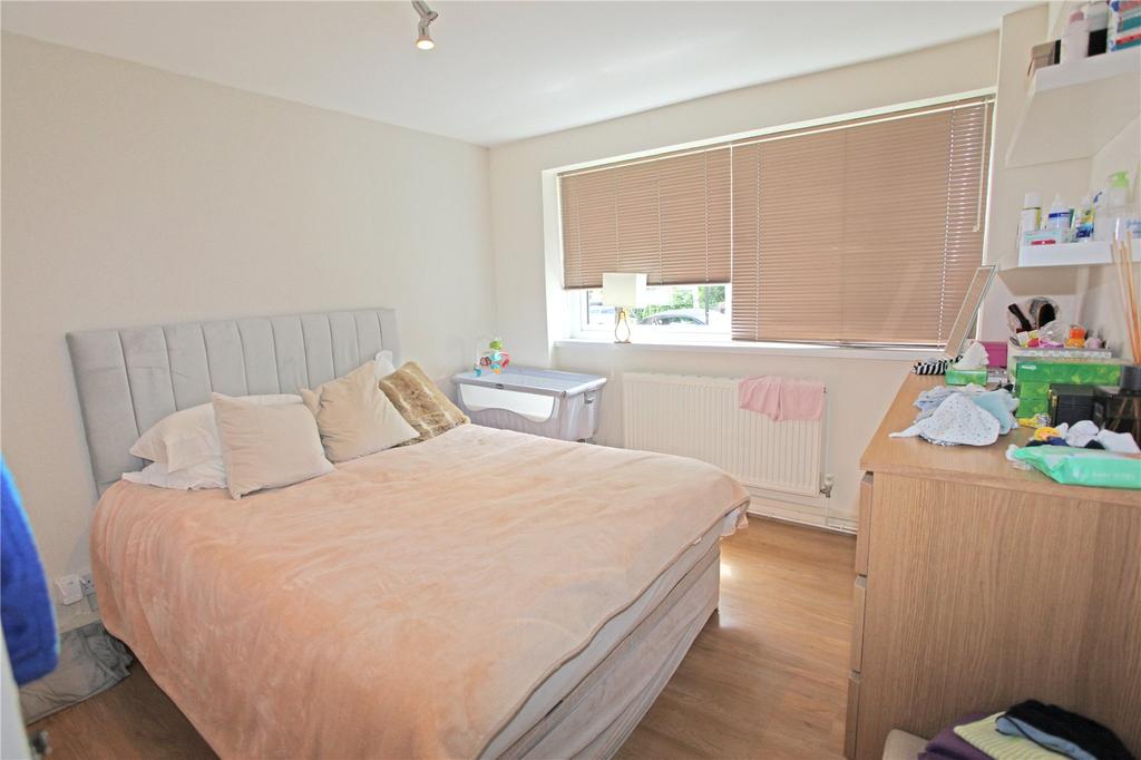 Truro Road, Wood Green, London, N22 1 bed apartment £1,250 pcm (£288 pw)