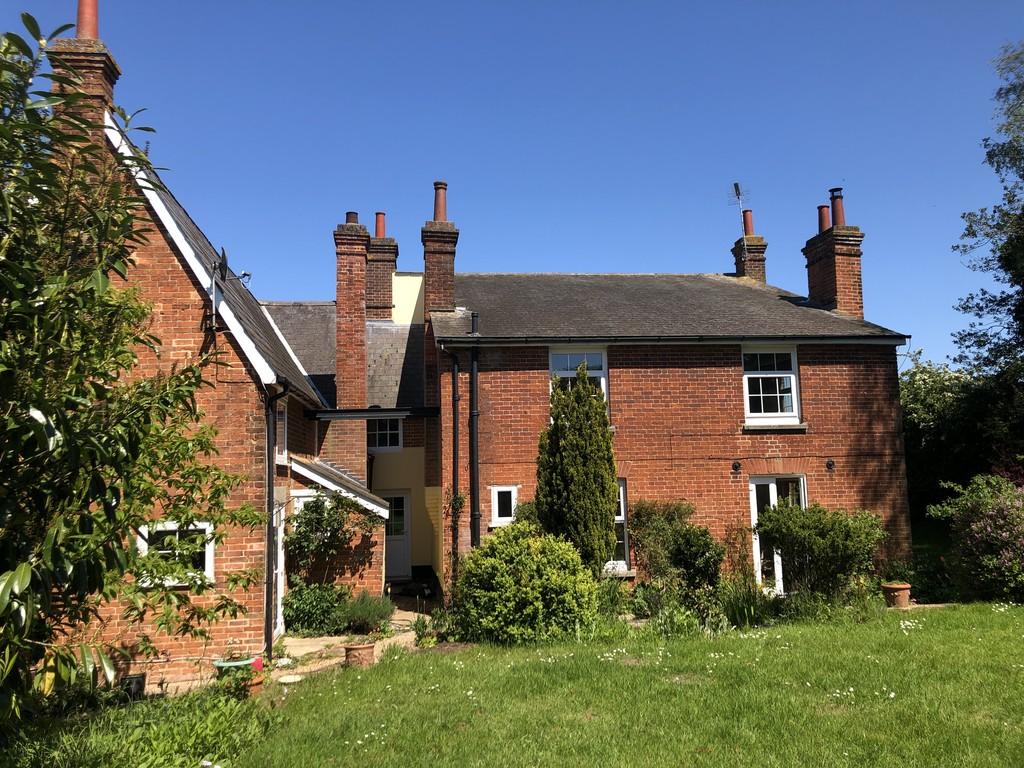 Kirton 5 bed farm house £2,000 pcm (£462 pw)