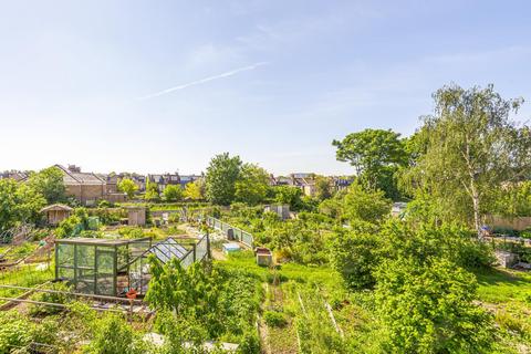 4, Ravenswood Court Stanley Road, London, W3 8GQ