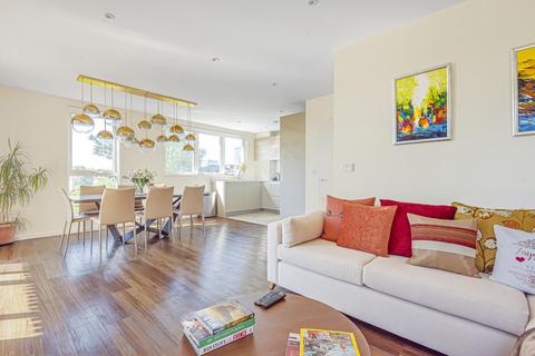 4, Ravenswood Court Stanley Road, London, W3 8GQ