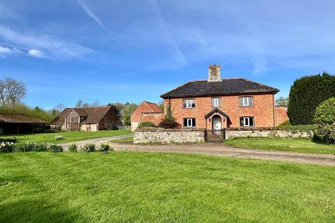 4 bedroom detached house to rent, Maytree Farmhouse