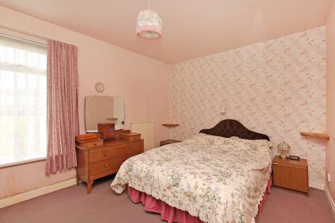 147 Hazlebarrow Crescent, Sheffield, S8 8AP