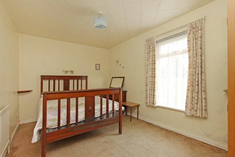 147 Hazlebarrow Crescent, Sheffield, S8 8AP