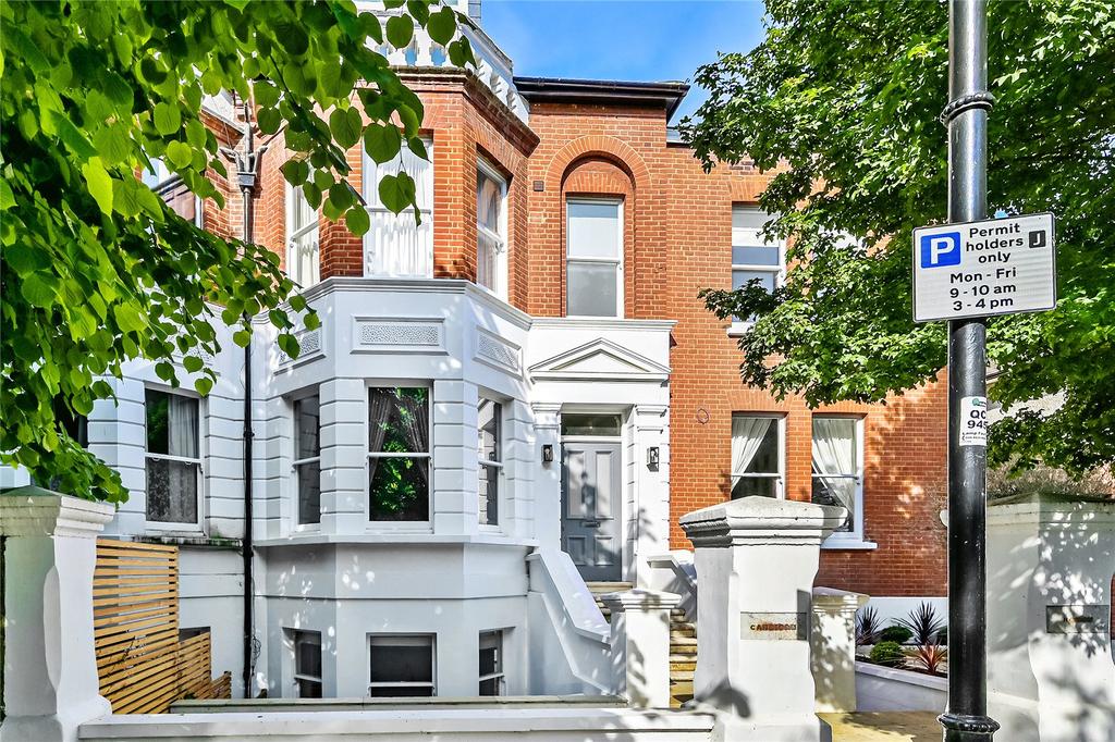 Avenue Gardens, London, W3 5 bed semi-detached house - £3,300,000