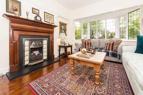 105 Boundary Road, Wallington, SM6 0TE