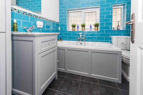 105 Boundary Road, Wallington, SM6 0TE