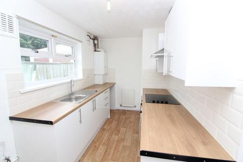 3 bedroom end of terrace house to rent, Ipswich Avenue, Middlesbrough, County Durham