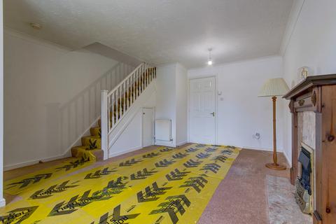 4 Dewsbury Close, Astwood Bank, Redditch, B96 6BH