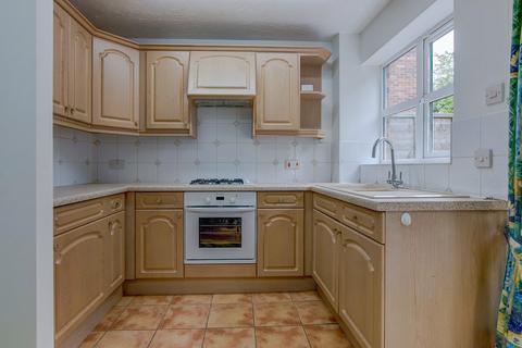 4 Dewsbury Close, Astwood Bank, Redditch, B96 6BH
